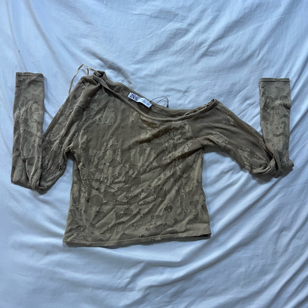 Zara Women's Tan Off-Shoulder Top